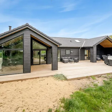 Semesterbostad Edmond - 995m From The Sea By Interhome