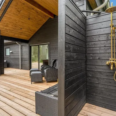 Edmond - 995m From The Sea By Interhome
